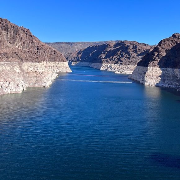 Meet your Posher, Stefanie - Picture 2 of 9